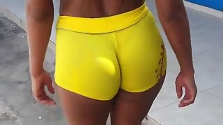 رجل يقدم فيلم سكس مترجم جديد المال إلى واحد الهواة زوجين الديوث الجنس